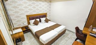 Hotel Nova Venus - Rajkot - 6