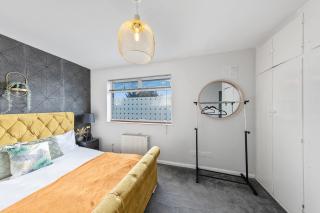 Spacious Stylish House Canterbury City - Hot Tub - Parking - 7