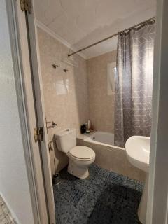 Piso en elche con 4 habitaciones independientes - Elche - 5