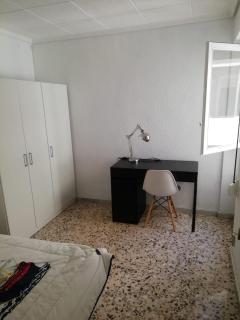 Piso en elche con 4 habitaciones independientes - Elche - 1