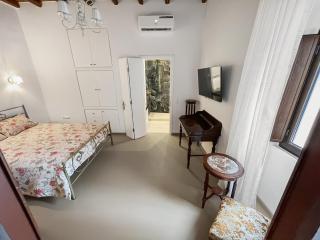 Katharsis Palace 15th Century Art Hotel at Naxos Old Town I - 9