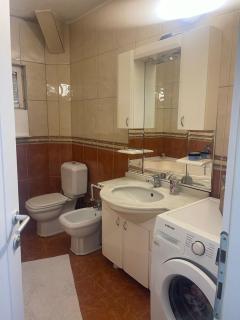 House with a very quiet location Shtëpi me një vendndodhje shumë të qetë - 6