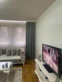 House with a very quiet location Shtëpi me një vendndodhje shumë të qetë - 3