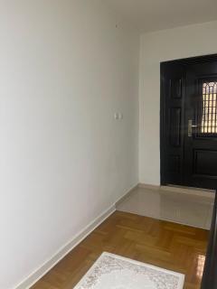 House with a very quiet location Shtëpi me një vendndodhje shumë të qetë - 2