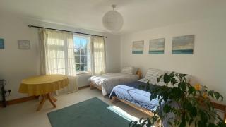 Happy Hill Guesthouse - 9