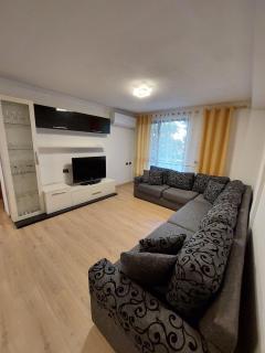 Selefi Deraj Apartament - Tirana - 6