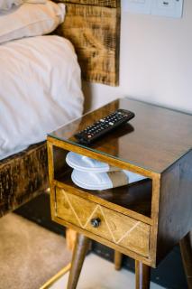 Luxury Single Small Room Central Location King Bed - Windermere - 2