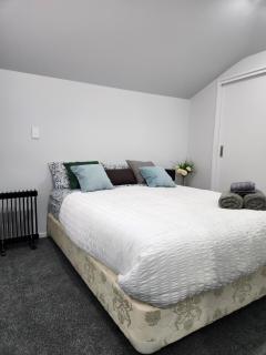 AKLD Airport Escape 3BR Comfort - Auckland - 2