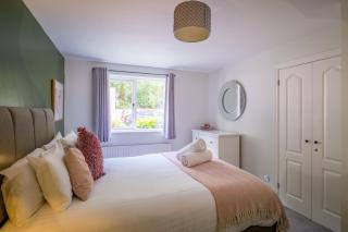 2 bedroom 2 bathroom luxury apartment 1 minute from Lake pet friendly free parking - Winster - 6