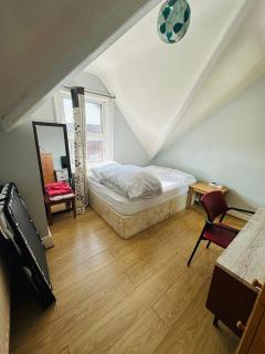 Double Room with share - Parkstone - 0