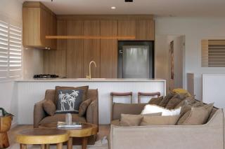 2/40 Ventura New - Sunrise Beach - 3