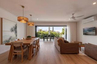 2/40 Ventura New - Sunrise Beach - 4