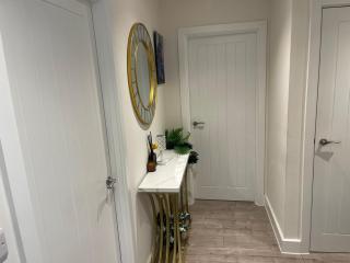 Corby luxury room by d train station - - 1