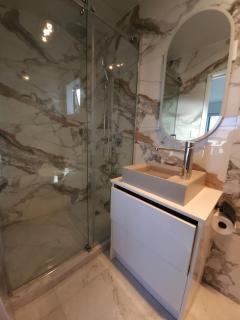 Modern 3 BDRM Home Near Airport - Auckland - 2