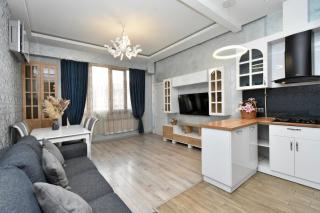 Apartment on Teryan with balcony - Yerevan - 2