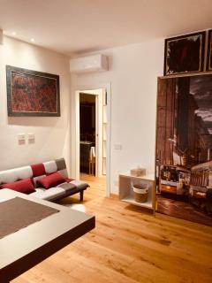studio design close to the cathedral - Milan - 2