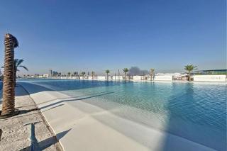 Luxury 1BR in District One with Lagoon Views - 4