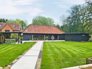 The Wilderness Retreat - - 0