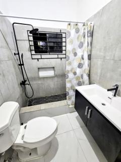 Lovely 4BR house in Maypen - Curatoe Hill - 1