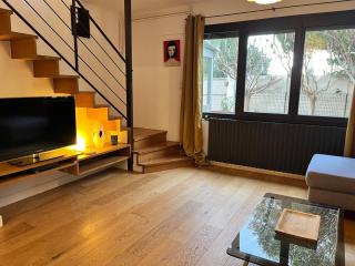 Maison familiale de charme avec jardin - 9
