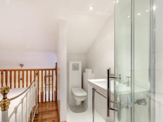 Little Batley House - 3