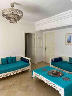 Modern 3-Bedroom Apartment in Gated Residence with Pool - Yasmine - 9