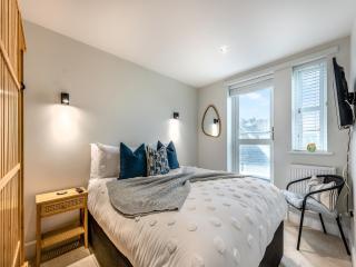 Sea Breeze - Torquay - 1