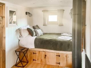 Keldholme Shepherds Hut Two - Uk48621 - Kirkbymoorside - 3