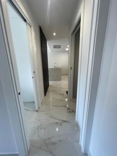 Sunrise Luxury Apartment - 2
