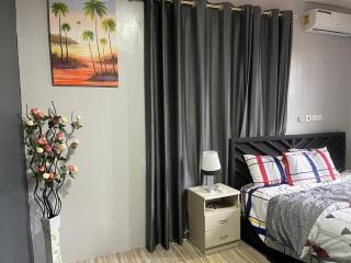 FranGee gold house with cool breeze & solar backup - 4