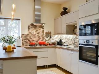 Fairylea Cottage - Rosemount - 9