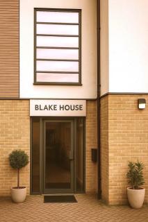 Free WiFi & Netflix - Slough Apt - Slough - 2
