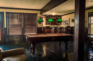 Elegant Hillside Home Near Volente on Lake Travis - Leander - 0