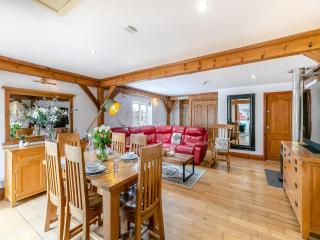 The Lodge - Gloucester - 6