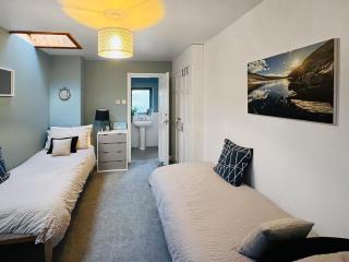 Mynydd A Mor, Mountains And Sea - Trefor - 8