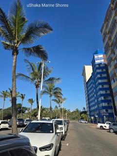 uShaka Marine Shores - Beachfront Stay with Sea Views - Durban - 8