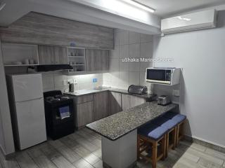 uShaka Marine Shores - Beachfront Stay with Sea Views - Durban - 2