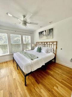 Deep Eddy 2/1 Bungalow + Fenced Yard! - Austin - 8