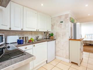 Westerland Apartment - Torquay - 1