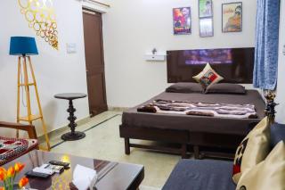 Bollywood Junction 100 inch Cinema Party Couples - Gurgaon - 2