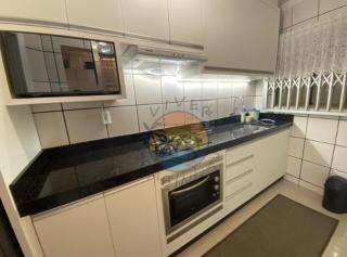 Apartamento no Centro de Bombinhas Próximo a Praia e Comércio em Geral - 9