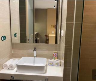 Piney 99 Suite Hotel - Malacca - 3