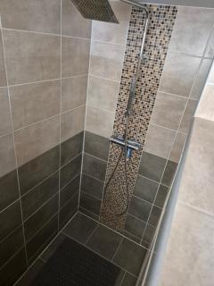 Logement indépendant au rdc d'une maison - 5