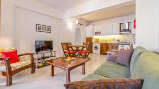 Villa with Garden Shared Pool – 4 Min from Beach - Kalkan - 6