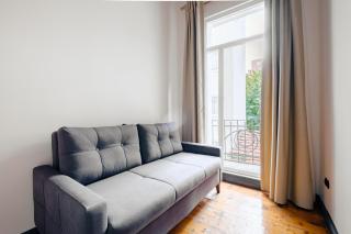 Cozy Flat with Balcony Near Istiklal Avenue - Estambul - 0