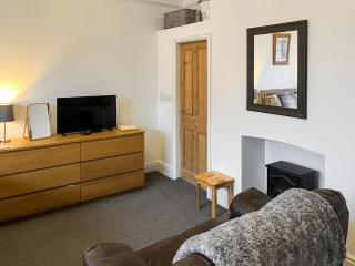 Hidden Treasure-Uk48779 - Whitby - 2