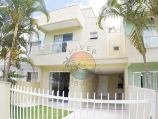 Ampla Casa Zona Central da Praia de Mariscal com 03 Dormitórios - 4