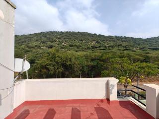 Marshal's Den Near Isha Yoga - 6