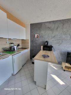 Studio 1 bedroom, very nice view with parking space - 4