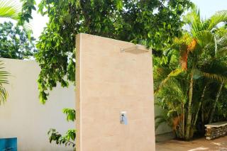 Stylish and Spacious 4BR 5BA 5 minutes from the beach - Puerto Palenque - 4